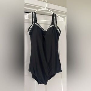 NWOT Women’s Retro fit CC Swimsuit Size 10